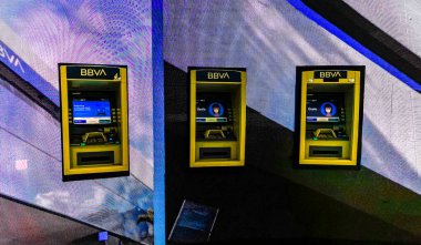 Penon de los Banos Venustiano Carranza Mexico City 07. Mexico City 'de ekran reklamlı ATM' ler..