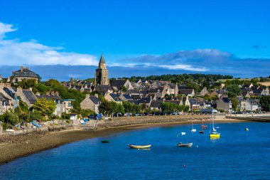 Picturesque Breton Köyü Saint Suliac Atlantik Sahili Ille et Vilaine Bölümü, Fransa