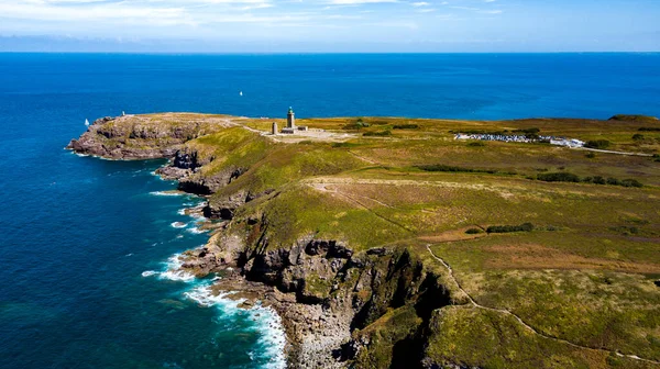 Cliffs Atlantic Coast Ancient Lighthouse Cap Frehel Brittany France Phare — Stock Photo, Image