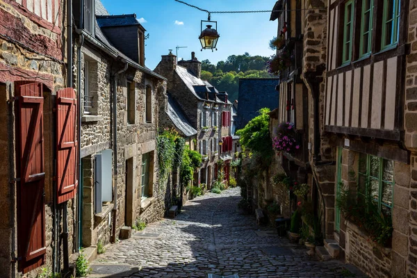 在法国布列塔尼的Ille Vilaine区 布列塔尼村 有狭窄的小巷和半木板房 — 图库照片