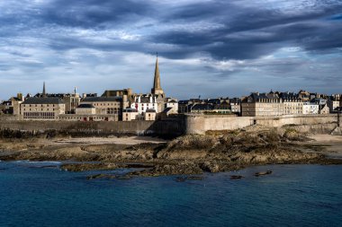 Eski Şehir Saint-Malo Fransa 'nın Atlantik kıyısında