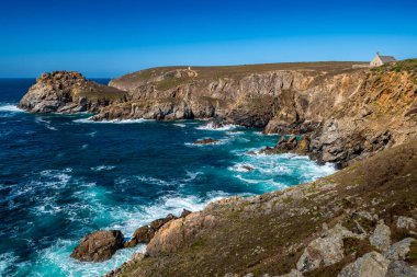 Fransa, Brittany 'deki Finistere Atlantik Sahili' nde Cap Sizun 'daki Peninsula Pointe Du Van' daki Muhteşem Uçurumlar