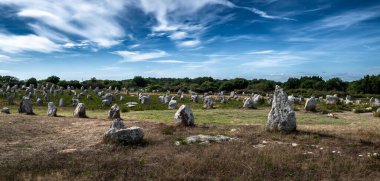 Antik Taş Saha: De Menhir Carnac Neolitik Megalyalarla Brittany, Fransa