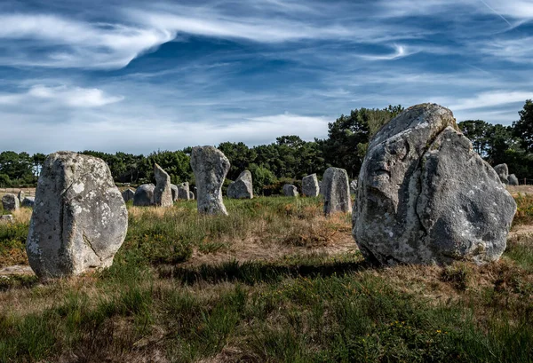 Antike Steinfeld Verbindungen Menhir Carnac Mit Neolithischen Megalithen Der Bretagne — Stockfoto