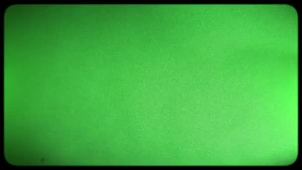 緑の画面にキンスコープ付きの古いテレビの効果 ちらつきやレトロな効果を持つChromakeyヴィンテージテレビ オーバーレイに最適 レトロフィルムビデオ効果映像 古い緑のテレビ画面 — ストック動画
