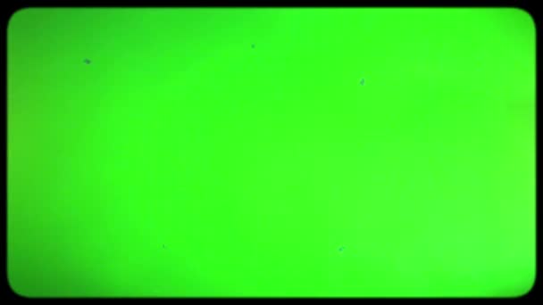 ヴィンテージフィルムの効果 緑の画面だ 穀物のノイズ 汚れや傷を持つキンスコープの効果 オーバーレイに最適 — ストック動画