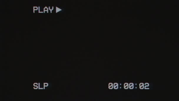 Glitch Tv对黑色背景音乐的影响 盒式磁带录音机 80年代风格的动画 损坏的盒式磁带类型 Glitch错误视频损坏 — 图库视频影像