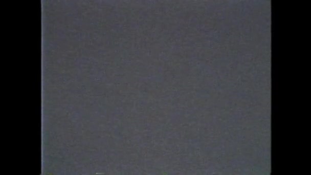 Телевизор Эффектом Vhs Цифрового Пиксельного Шума Отображающего Изображение Размером 4Х3 — стоковое видео