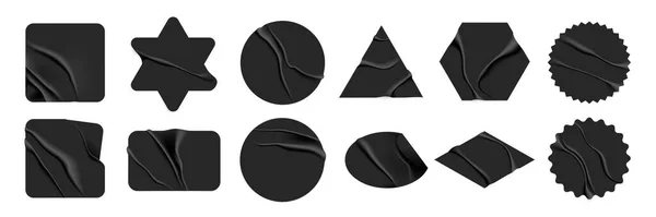 現実的なステッカーラベル黒セットで隔離された暗い色のバッジと紙のしわ上の空白の背景ベクトルイラスト — ストックベクタ