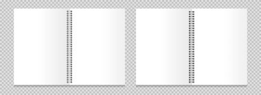Gerçekçi metal klasörler, gümüş renkli sayfa ayırıcı illüstrasyonlu boş defterlerin izole görünümleri ile ayarlandı