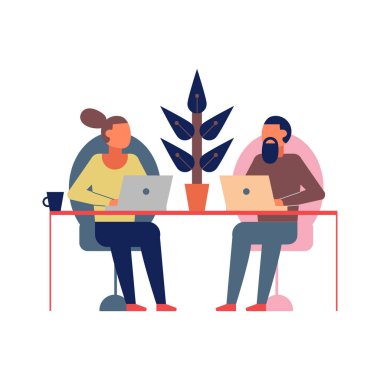 Dizüstü bilgisayarlar üzerinde çalışan iki karakterle birlikte çalışan düz kompozisyon vektör illüstrasyonu