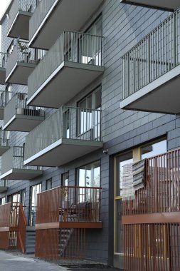 Açık yaşam alanı olan modern daireler