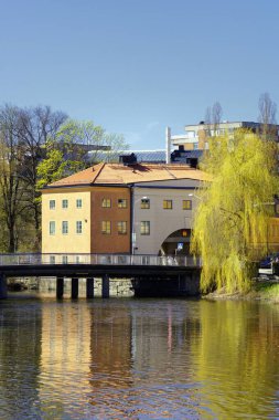 Reimersholm 'un köprüsü Stockholm' de Sdermalm 'dan Reimersholme' a uzanan bir köprüdür.
