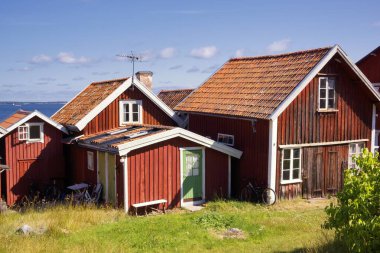 Stockholm takımadalarında Sandhamn 'da geleneksel binalar