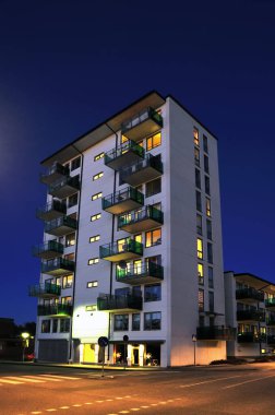 İsveçli apartman geceleri