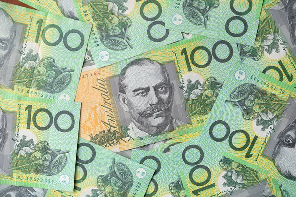 Close Notas Australianas Cem Dólares Sobre Fundo Mesa Finanças Moeda — Fotografia de Stock