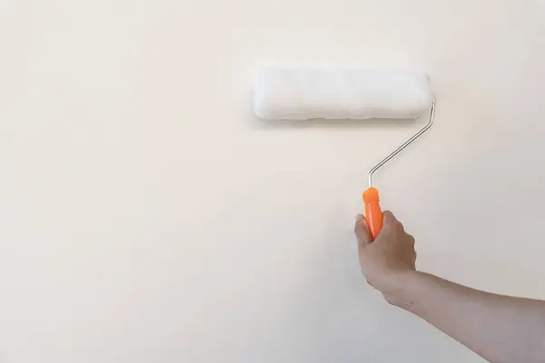 Hand Worker Holding Brush Painting Roller White Wall House Diy — Stock fotografie