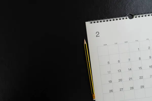 Närbild Kalendern Svarta Bordet Bakgrund Planering För Affärsmöte Eller Reseplanering Royaltyfria Stockbilder