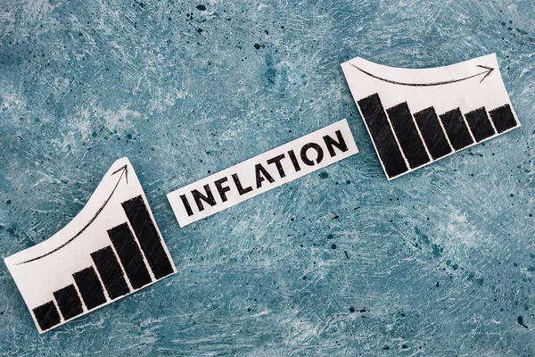 Inflation Text Mellan Grafer Med Statistik Går Upp Sedan Ner — Stockfoto