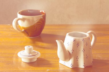 Natürmort klasik seramik su ısıtıcısı Kupası