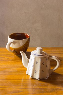 Natürmort klasik seramik su ısıtıcısı Kupası