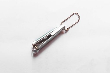 Tırnak makası beyaza izole edilmiş. 