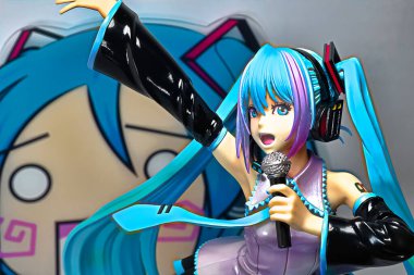 OSAKA, JAPONYA - 7 Haziran 2023: Kotobukiya Japonya 'dan Bishoujo koleksiyonundan HATSUNE MIKU figürü 