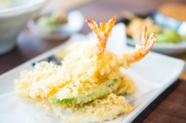Tempura, kızarmış karides ve sebze. Japon mutfağı, Tempura karidesi