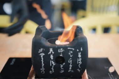 Kömür sobasını kapat (Japon nabemono)