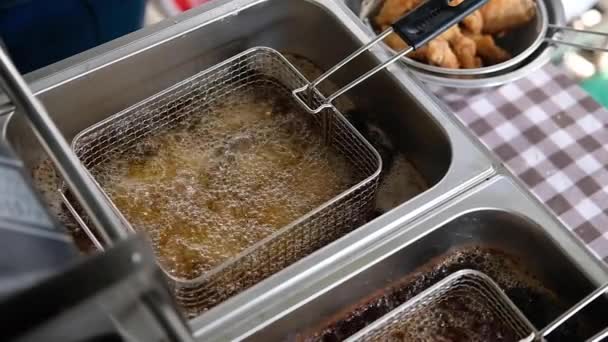 Huge Amounts Oil Boiling Deep Fryer Cooking Food Deep Fryer — Stock Video