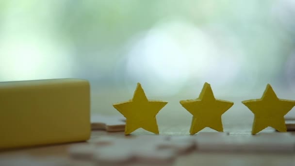 顧客フィードバックの概念 顧客は3つ星のサービス経験の評価を与える 評判ランキング — ストック動画