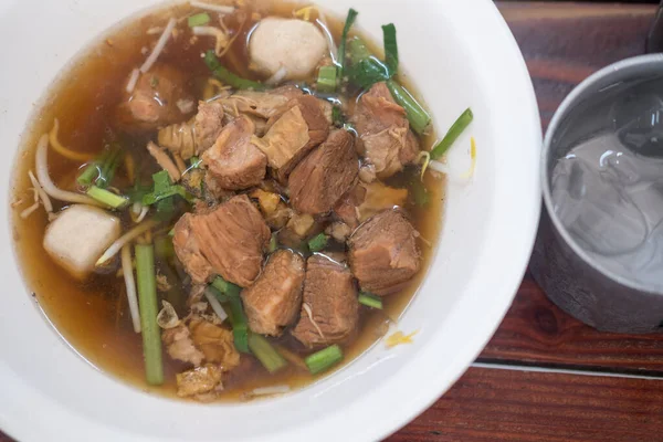 Close Bowl Braised Beef Noodle Soup Thai Popular Street Food — Zdjęcie stockowe