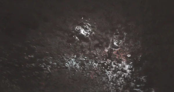 車の窓に泡を洗う 車の抽象的な背景を洗う ジェット噴霧車に — ストック写真