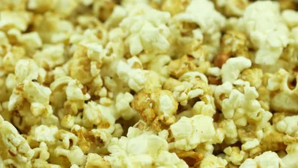 Popcorn Appena Cotti Con Burro Rotazione Sfondo Popcorn Cinema Pop — Video Stock