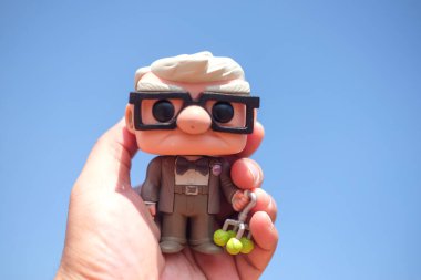 Bangkok, Tayland - 6 Ekim 2023 Funko Pop oyuncakları. Funko Pop! Disney Carl nomber 59