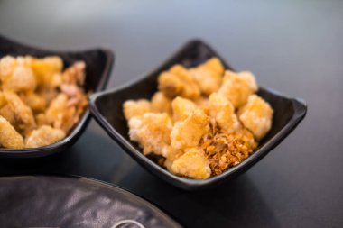 Pork Kappa, domuz derisinden yapılan, erişte yemek için kızartılmış ve çıtır çıtır bir yemektir. Asyalıların yiyeceğidir..