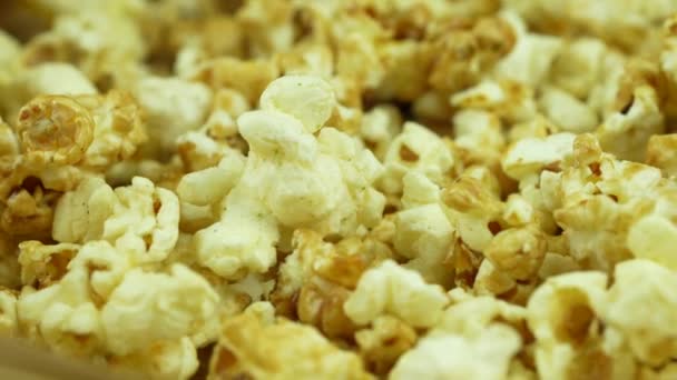 Sfondo Popcorn Primo Piano Della Produzione Popcorn Rallentatore Cinema Pop — Video Stock