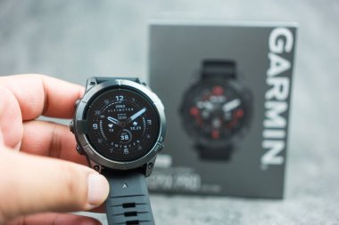 Bangkok, Tayland - 14 Ocak 2024 Garmin Epix Pro Gen 2, Sapphire Edition 47 mm, en iyi yaşam tarzı.