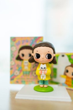 Bangkok, Tayland - 6 Haziran 2024: Sıcak Günışığı, POP MART Nyota 'nın Yumuşak Hayat Serisi Kör Kutusu. Tüm sette 12 tane kör kutu var.