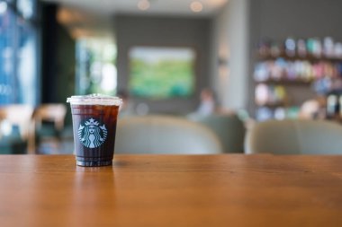 Bangkok, Tayland - 2 Eylül 2024 Starbuck Fotokopi Alanlı Buzlu Amerikan kahvesi.