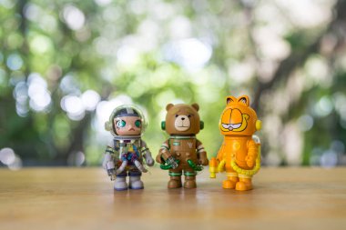 Bangkok, Tayland - 21 Ekim 2024: Bir MEGA Uzay Seri 3 'ün Pop Mart' ı. Koleksiyon Mega Space Molly, Tüm Üyeler 9 tasarım