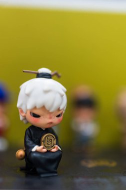 Bangkok, Tayland - 17 Mart 2025 Hirono X CLOT Serisi Figürleri, Yin-Yang