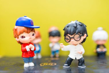 Bangkok, Tayland - 22 Mart 2025: Hirono X CLOT Serisi Figürleri, Kung FU olarak adlandırıldı. Hirono popüler bir karakter dizisidir.