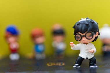 Bangkok, Tayland - 22 Mart 2025: Hirono X CLOT Serisi Figürleri, Kung FU olarak adlandırıldı. Hirono popüler bir karakter dizisidir.