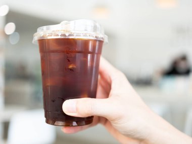 Buzlu sade kahve americano 'da.