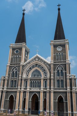 Chanthaburi, Tayland - 16 Nisan 2025: Temiz gebeliğin katedrali Chantaburi 'deki en ünlü Katolik kilisesi Tayland' ın en büyük Katolik kiliselerinden biridir.