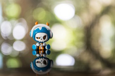 Bangkok, Tayland - 2 Mayıs 2025: Şekiller MRI Bebek Kemikleri Serisi Kör Kutusu, kör kutu koleksiyonu yapılabilir şirin oyuncaklar