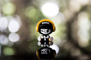 Bangkok, Tayland - 2 Mayıs 2025 Kör Kutu Bay Kemik Bebek Kemik Serisi Koleksiyonu, sevimli sanat oyuncağı