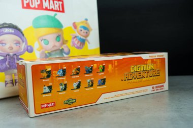 Bangkok, Tayland - 6 Mayıs 2025: Digimon Macera Macerası Mıknatıs Serisi Figürleri, Tüm Üyeler 10 Tasarım