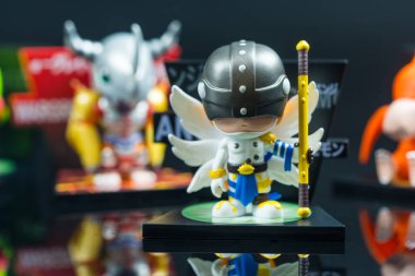 Bangkok, Tayland - 12 Mayıs 2025: Digimon Adventure Adventure Magnet Figures 'ten Angemon figürü, Pop Mart mağazası
